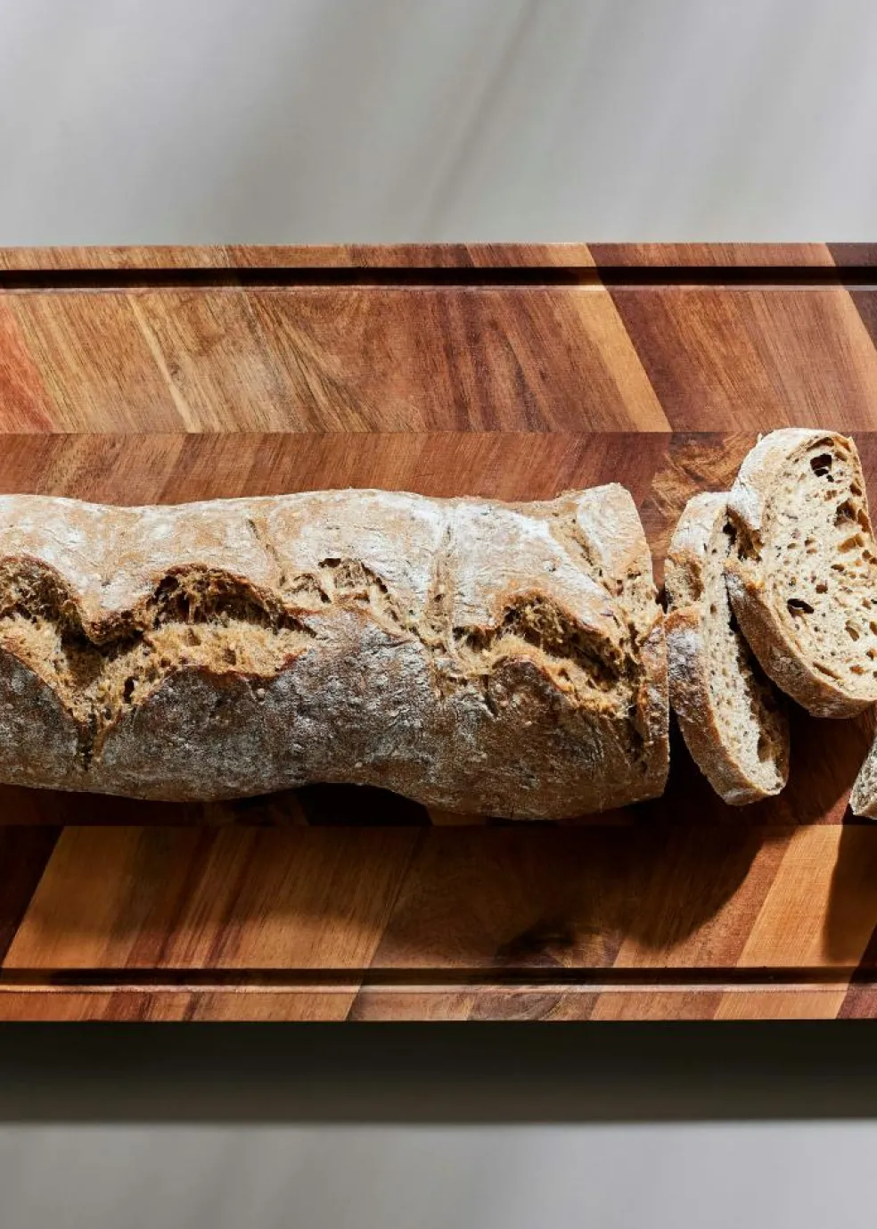 ARC Cutting Board Acacia, 24x40 cm