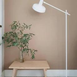 Arigato Floor Lamp Palace, White