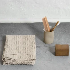 Big Waffle Hand Towel, Natural White