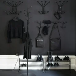 Bill L Hanger, Black