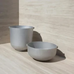 Castle Planter Medium, Raw