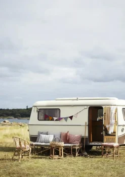 Coloured Wine Glass, Lilac