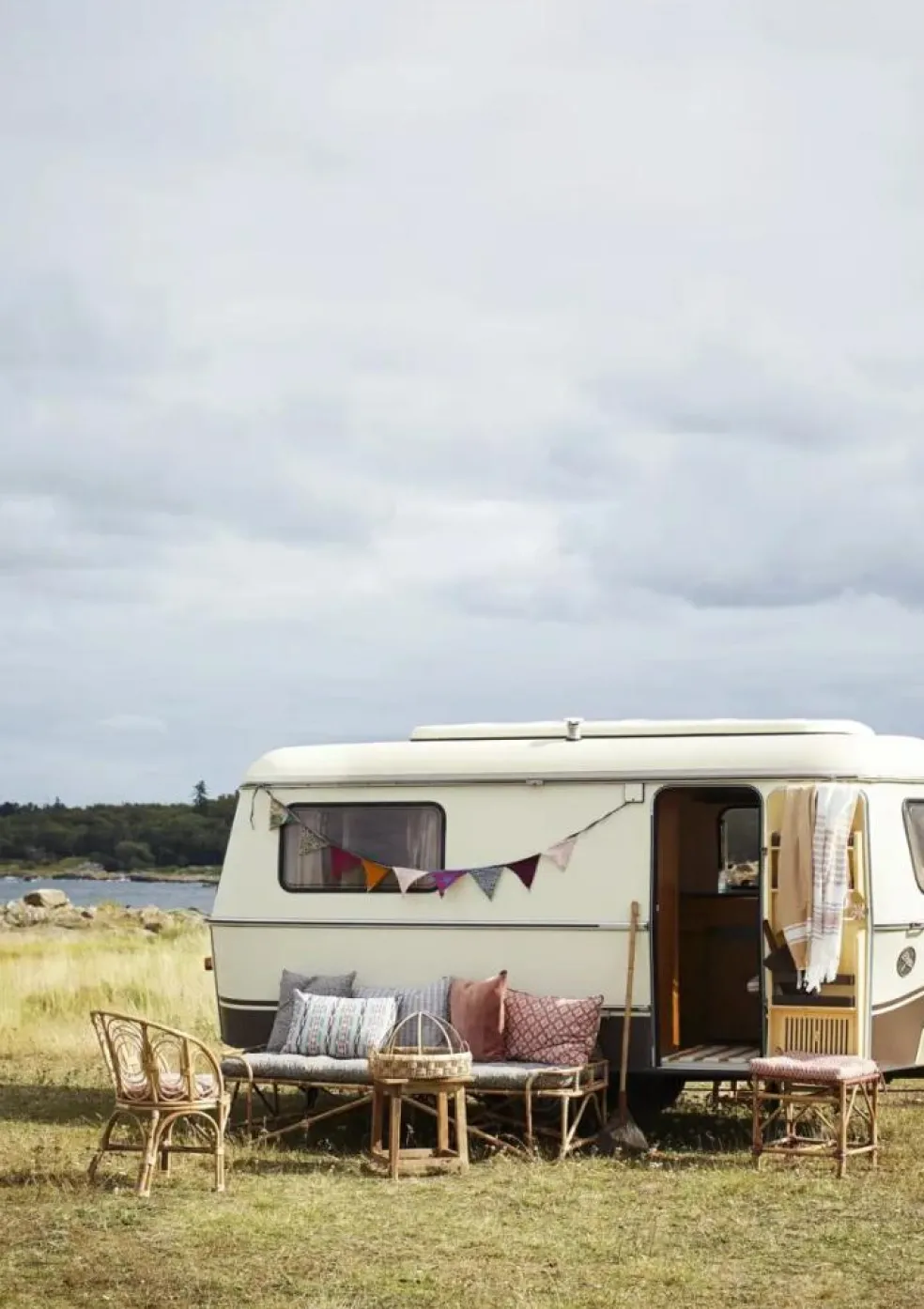 Coloured Wine Glass, Lilac