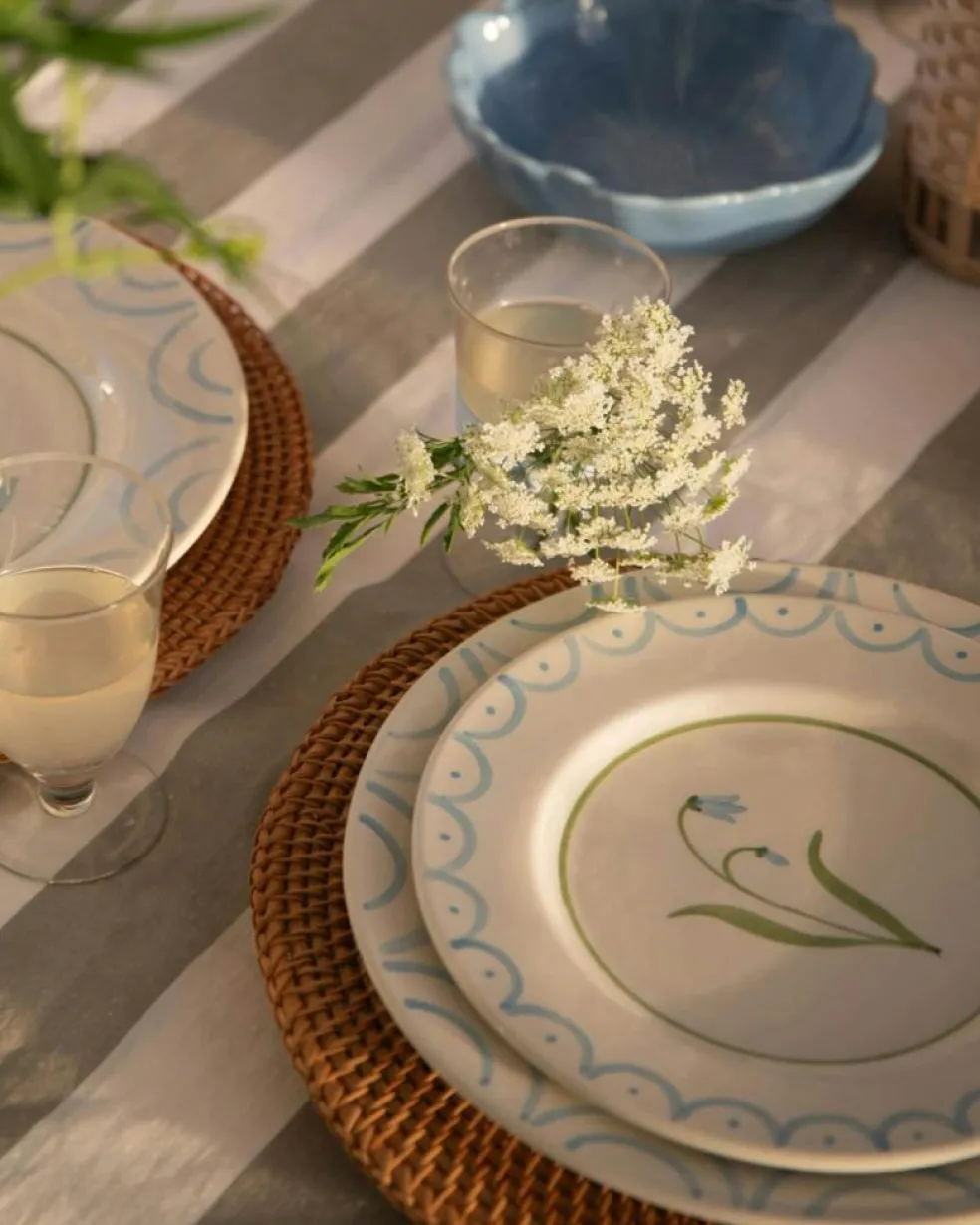 Cottage Flower Plate 28 cm, Blue