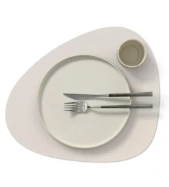 Curve L Table Mat Nupo 37x44 cm, Caviar