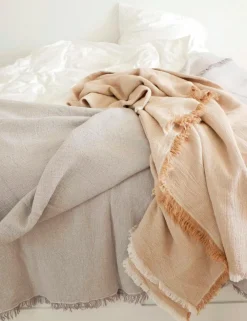 Daisy Bedspread 240x220 cm, Grey