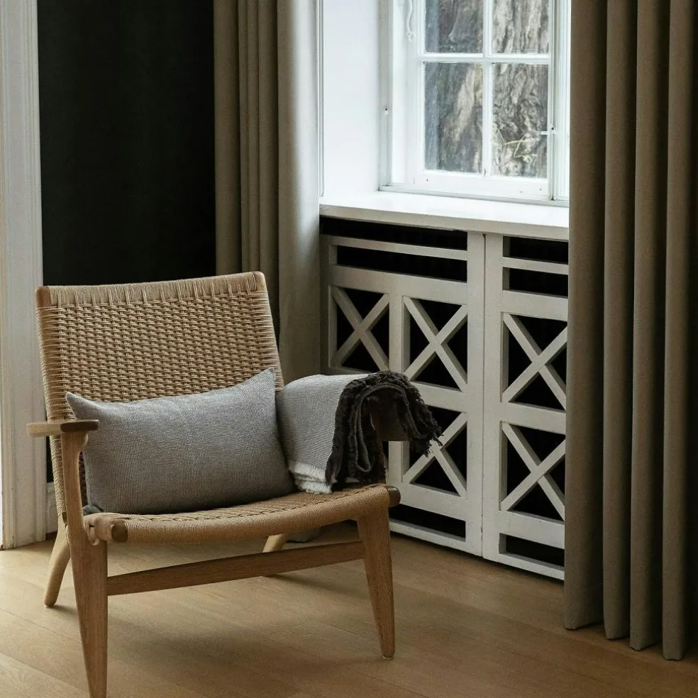 Daisy Throw 130x180 cm, Brown