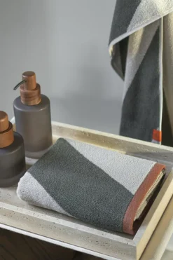 Diagonal Bath Mat 50x80 cm, Mint