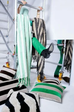 Edien Blanket 125x150 cm, Black/Beige