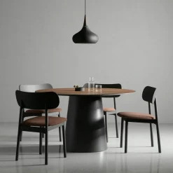 Elephant Chair, Black / Black Leather