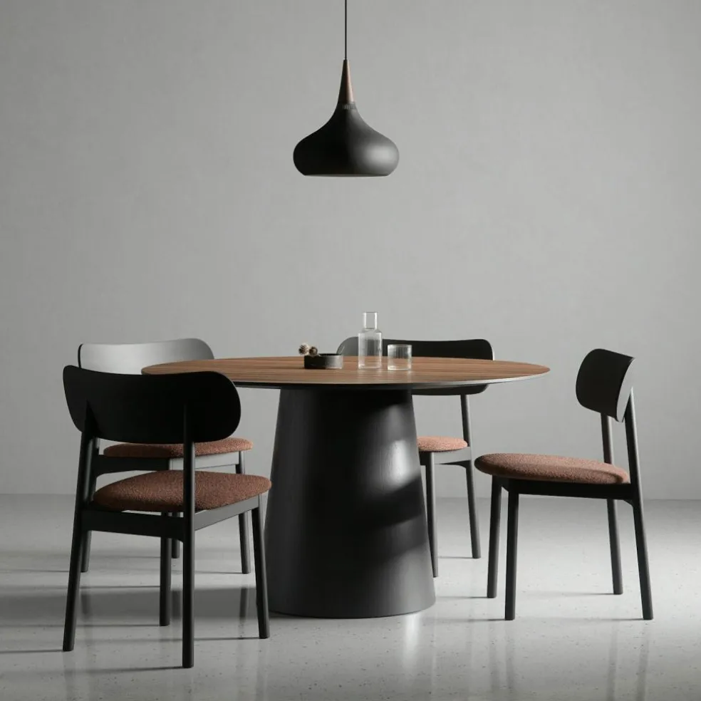 Elephant Chair, Black / Black Leather