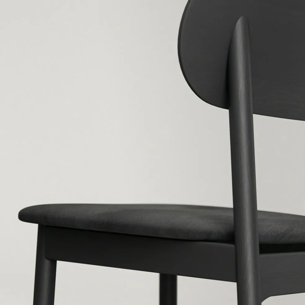 Elephant Chair, Black / Black Leather