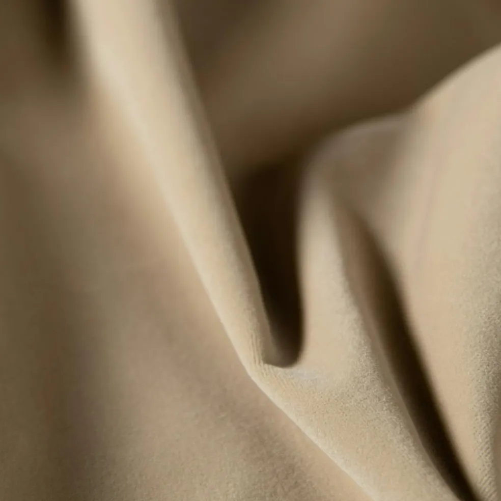 Elephant Chair, Natural Oak / Black Leather