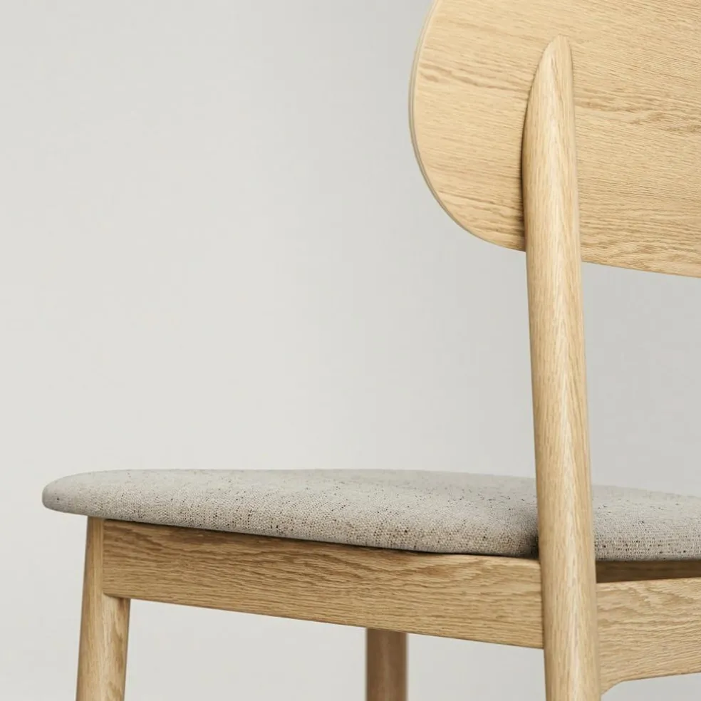 Elephant Chair, Natural Oak / Black Leather