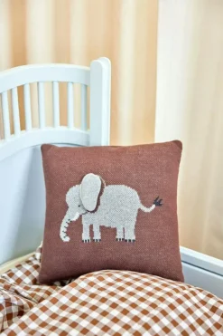 Elephant Pot With 3D Details 30x30 cm, Brown