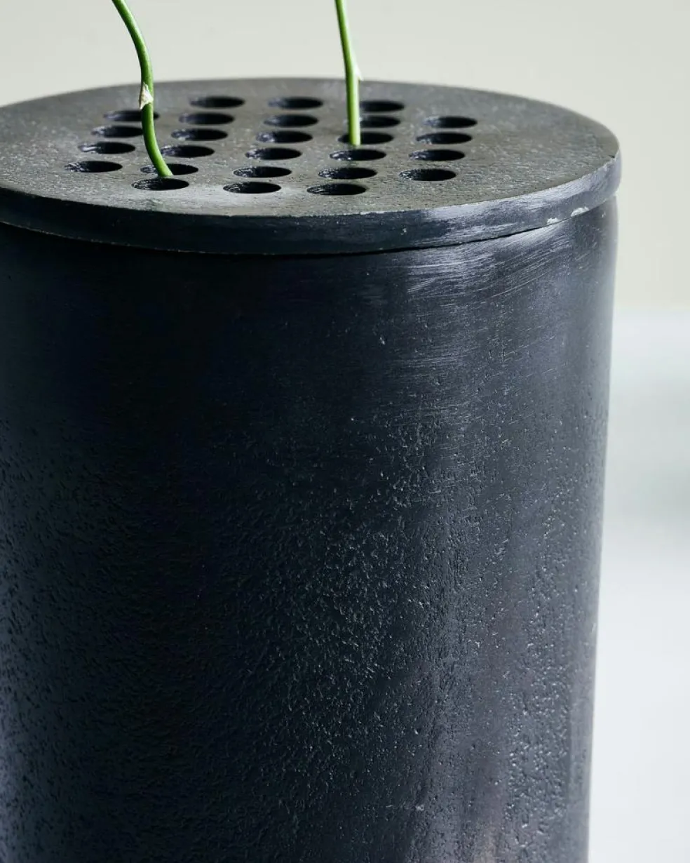 Flow Vase 18xØ9, Browned brass