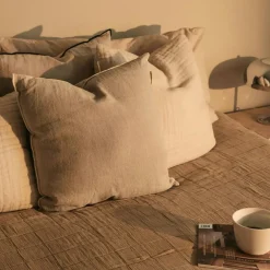 Frame Cushion 50x50 cm, Beige / Black