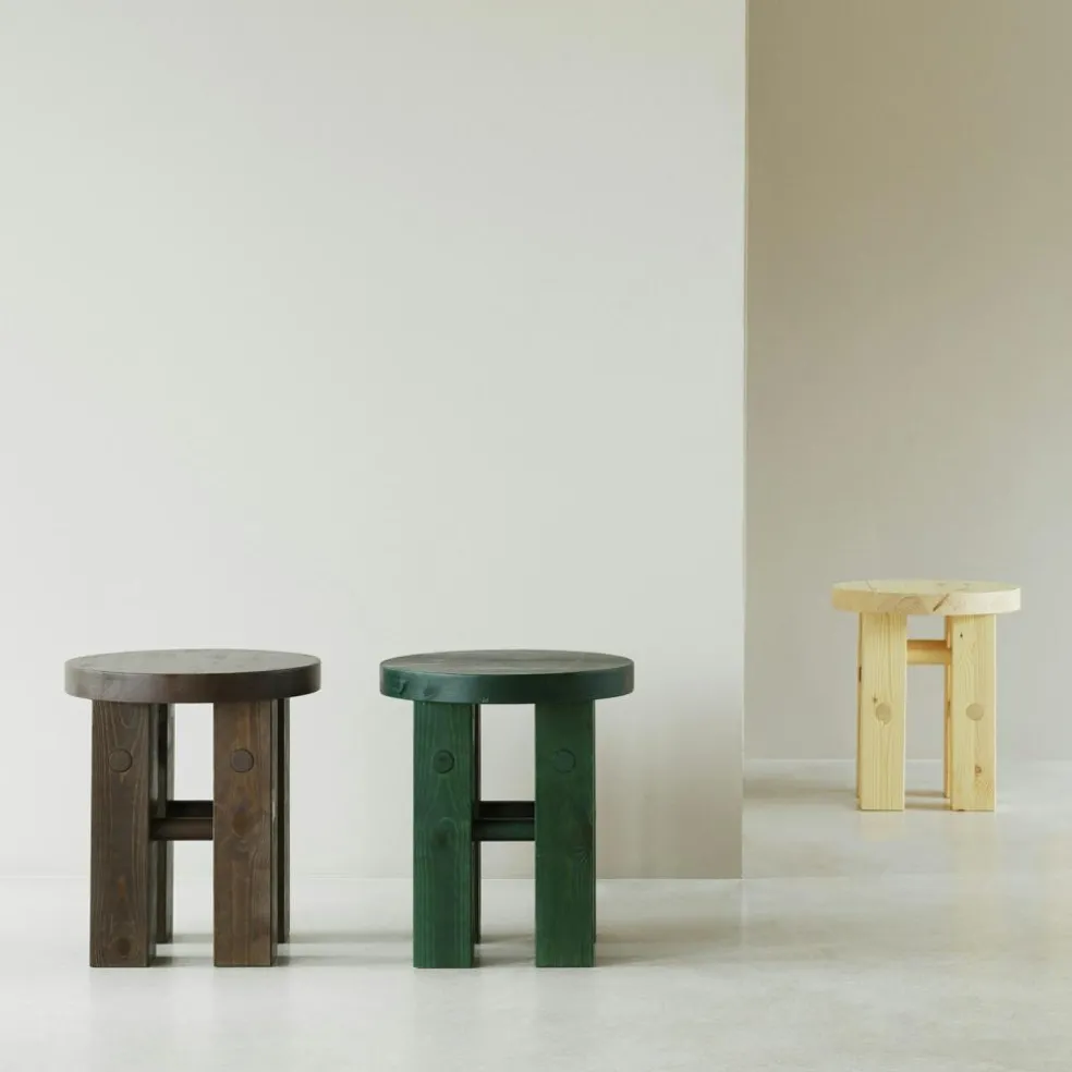 Fyr Stool Pinewood, Dark Green