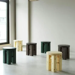 Fyr Stool Pinewood, Dark Green