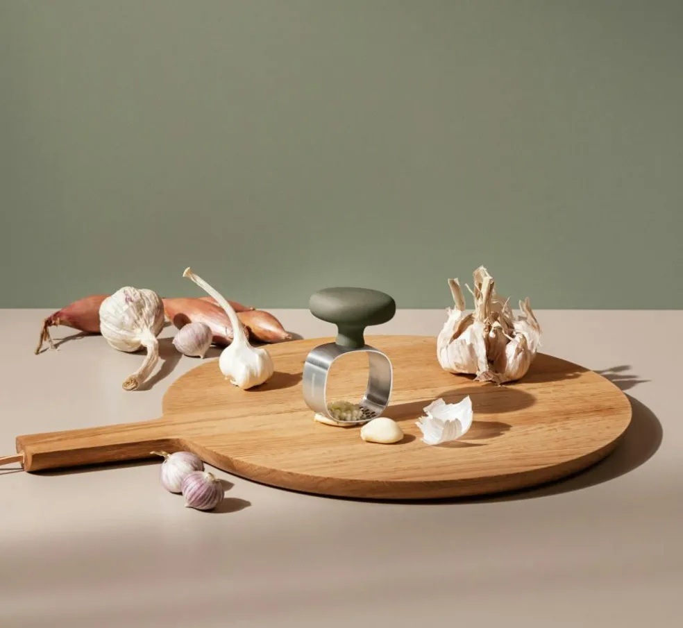 Garlic Crushes Green Tool