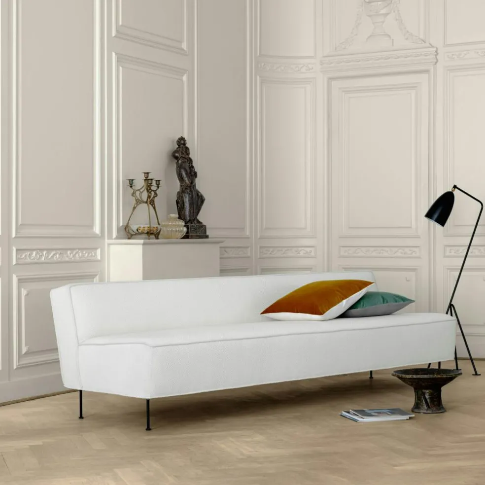 Gräshoppa Floor Lamp, Jet Black