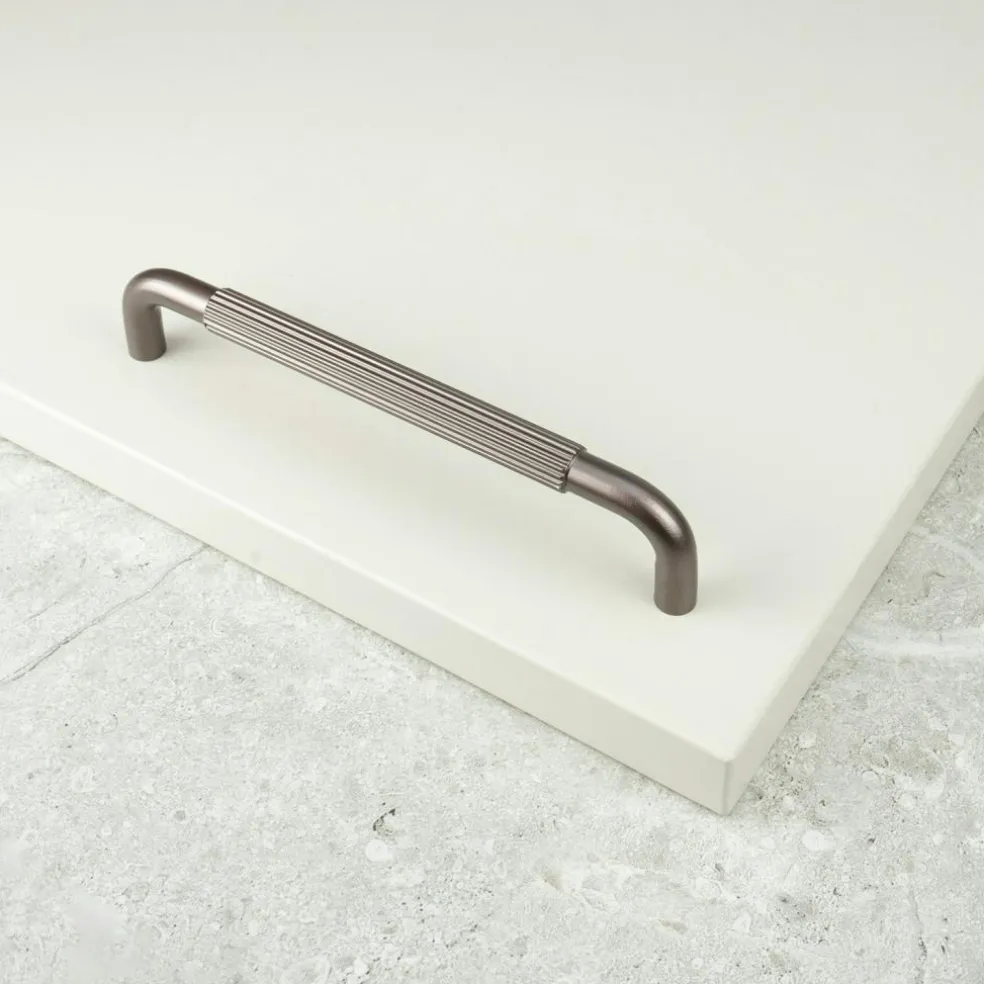 Helix Stripe Handle 160, Brass