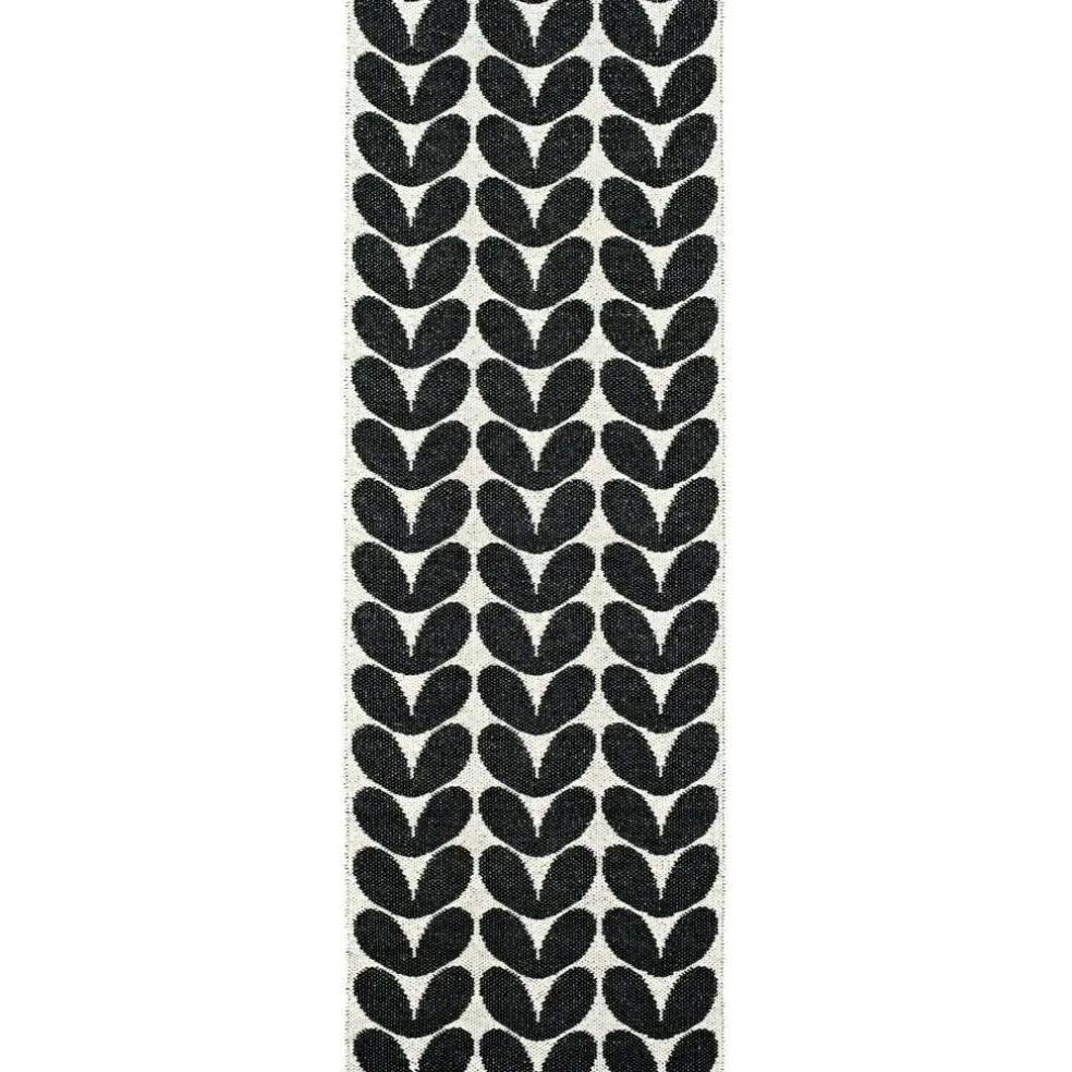 Karin Rug Black, 150x200 cm