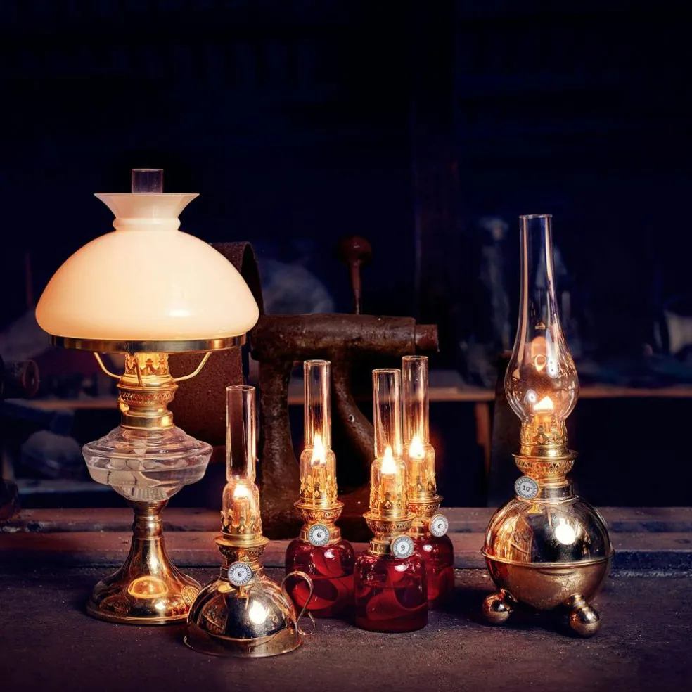 Koholmen Kerosene Lamp, Brown