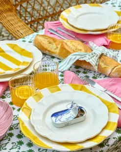 Lily Table Cloth 150x250 cm, Blue