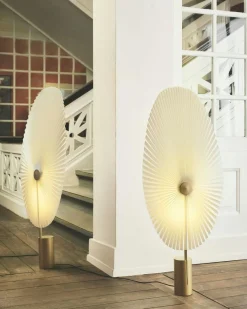 Liris Floor Lamp, Black