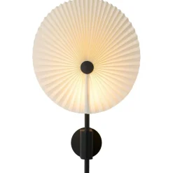 Liris Wall Lamp, Black