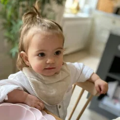 Little Poppy Childrens Tableware 4 Pieces, Light Pink