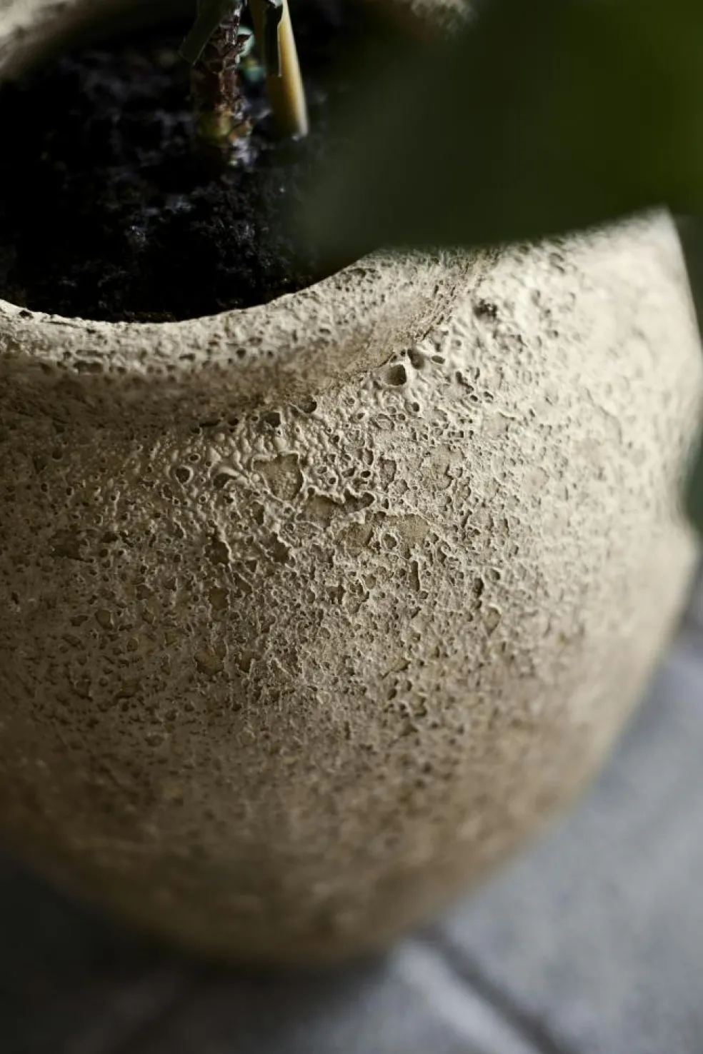 Luna Decorative Pot Beige, 38 cm