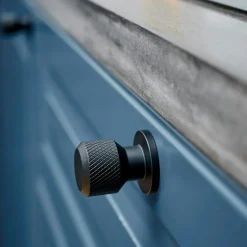 Manor Round Knob, Matte black