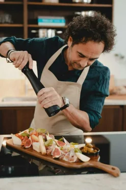 Markus Cheese Board With Cutlery 63x20x1,5 cm, Acacia Wood