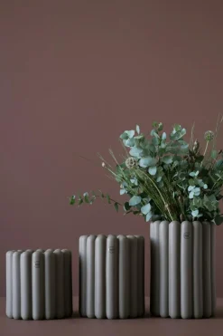 Mist Flower Pot Small, White