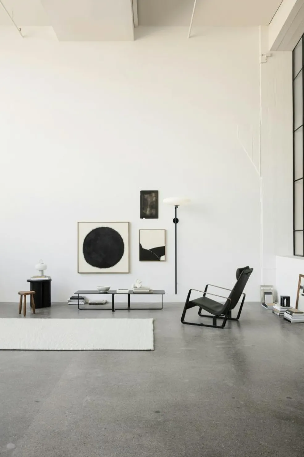 Model 2065 Wall Lamp, White / Champagne