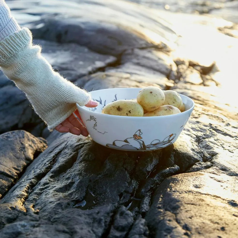 Moomin Serving Bowl 23 cm, Faithful To Their Origin