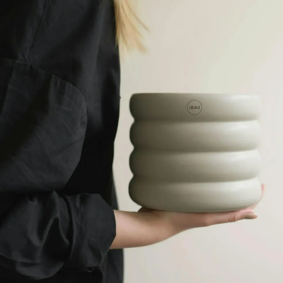 Mud Pot Medium, White