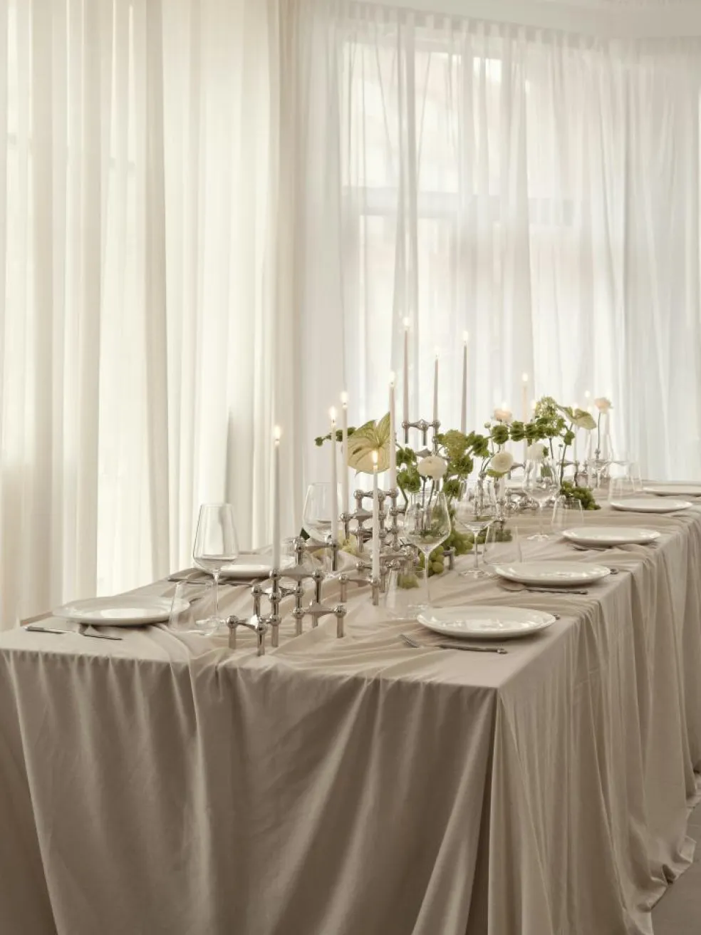 Nagel Candlestick, Brushed Brass