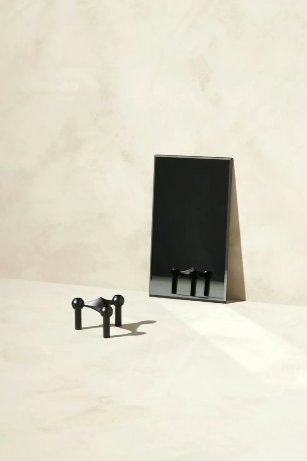 Nagel Candlestick, Brushed Brass