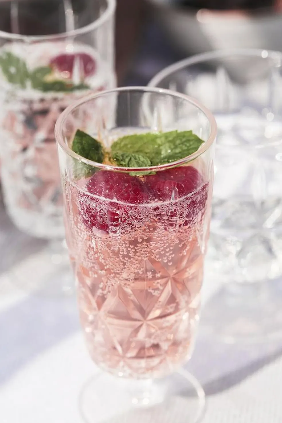 Picknick Glass High With Foot Acrylic 4-pack, Clear