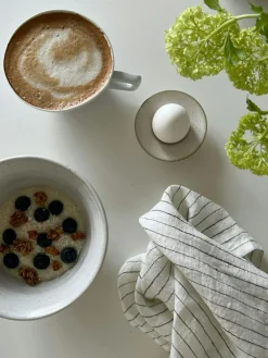 Pion Egg Cups 4-pack, Grey / White