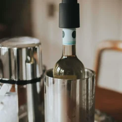 Pump It Wine Stopper, Black