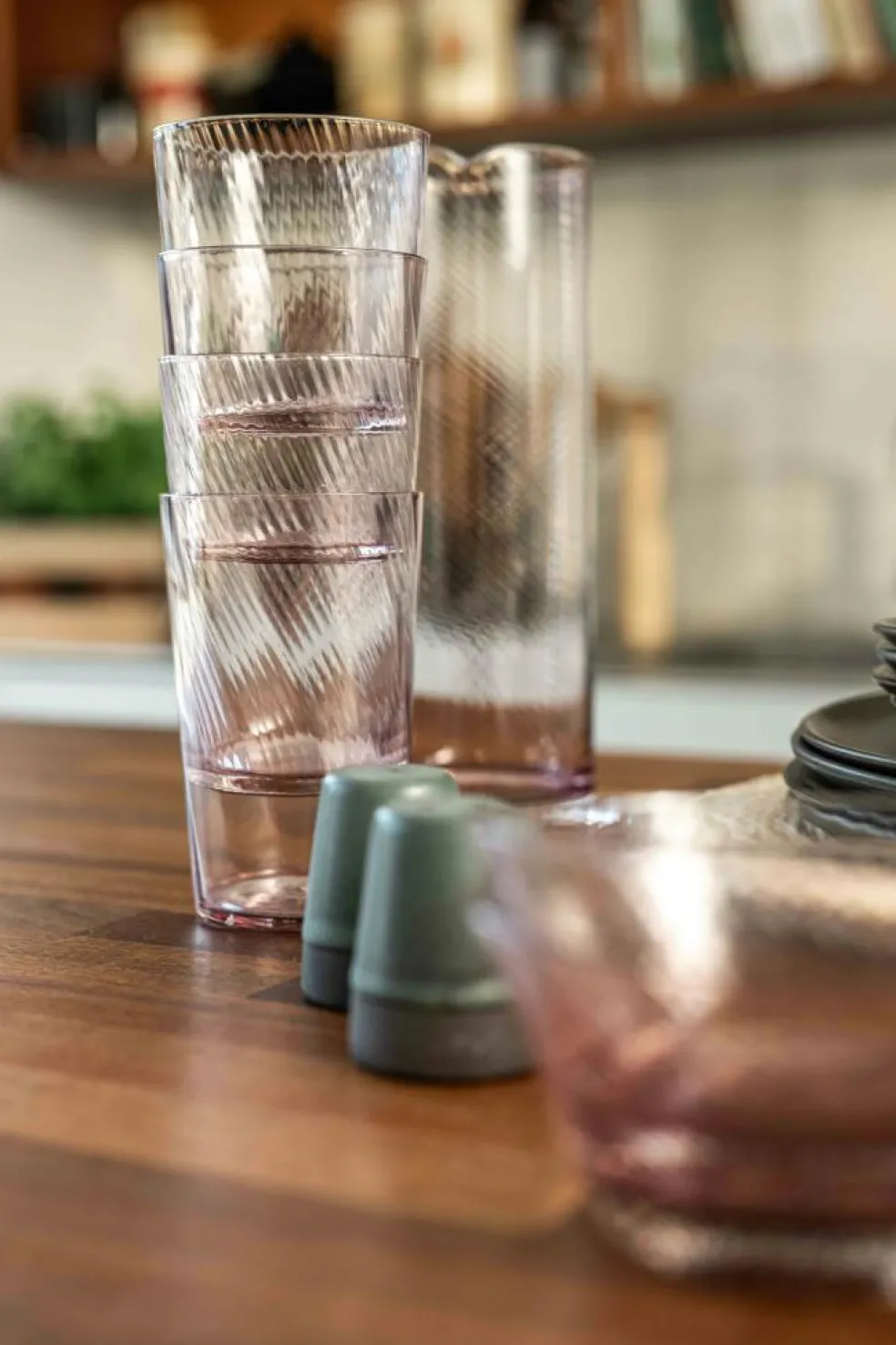 RAW Unique Swirl Glass Low 30 cl, Pink