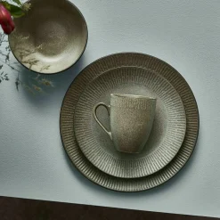 Relief Plate 22 cm, Grey