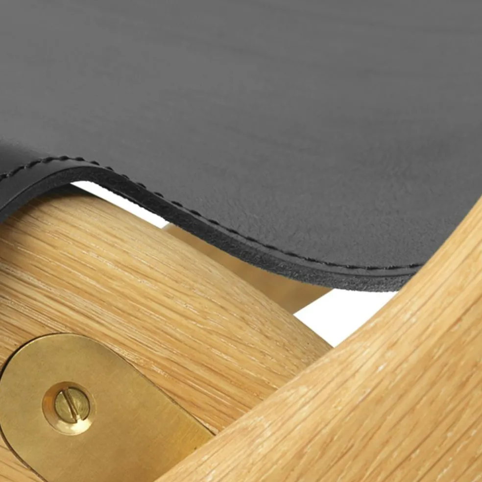 Saxe Lounge Chair, Oiled Oak / Black Leather