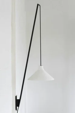 Seam Wall Lamp Black / White, 75 cm