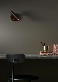 Slender Wall Lamp, White