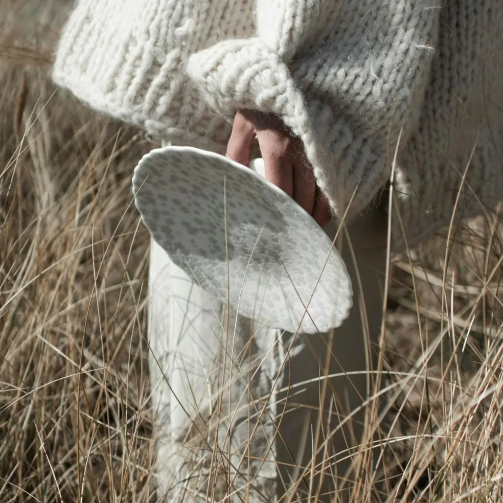 Slåpeblom Cake Stand 21 cm, Warm Grey